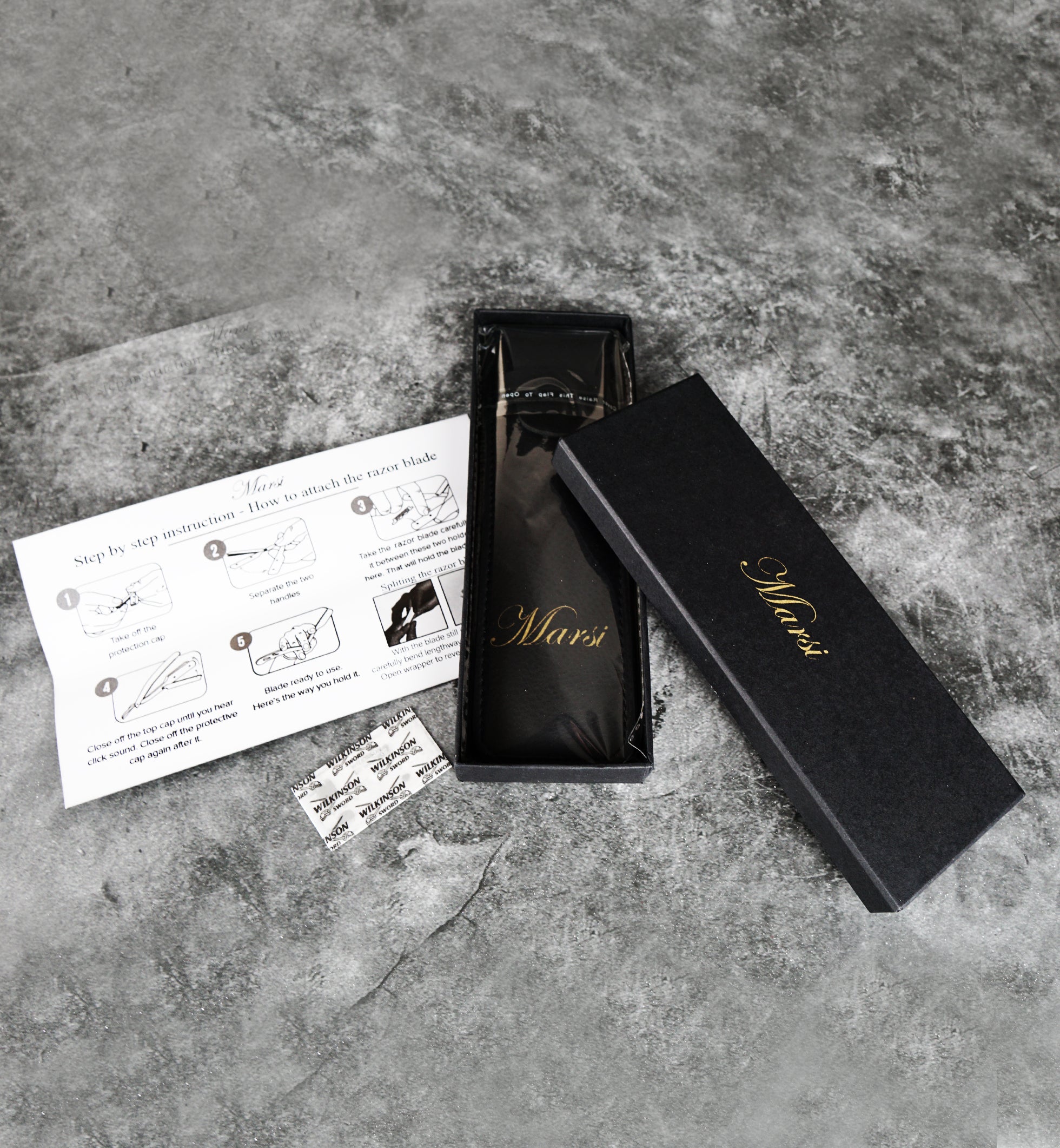 Cut-Throat Razor Shavette - Uses Replaceable Blades